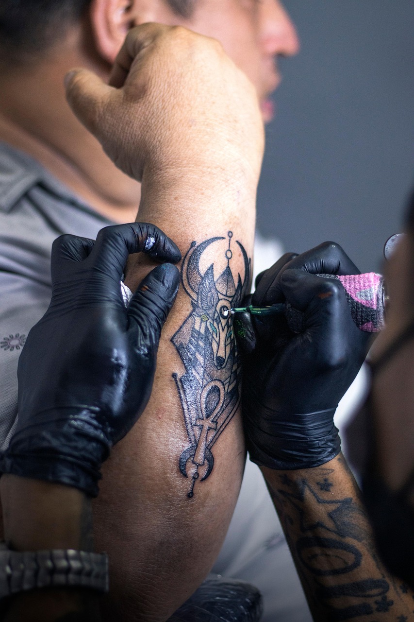 man tattooing, tattoo, arms, men, skin, tattooist, tattoo machine, artist, cartoonist, ink, tattooed man, tattoo, tattoo, tattooist, tattooist, tattoo machine, tattoo machine, tattoo machine, tattoo machine, tattoo machine, cartoonist